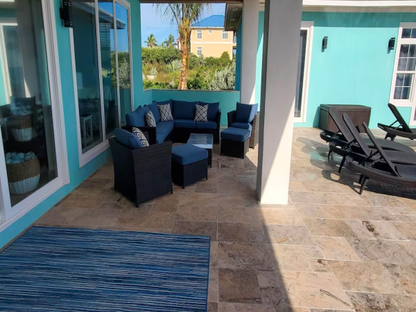 Luxurious Oceanfront Villa in Exuma - Perfect Island Retreat